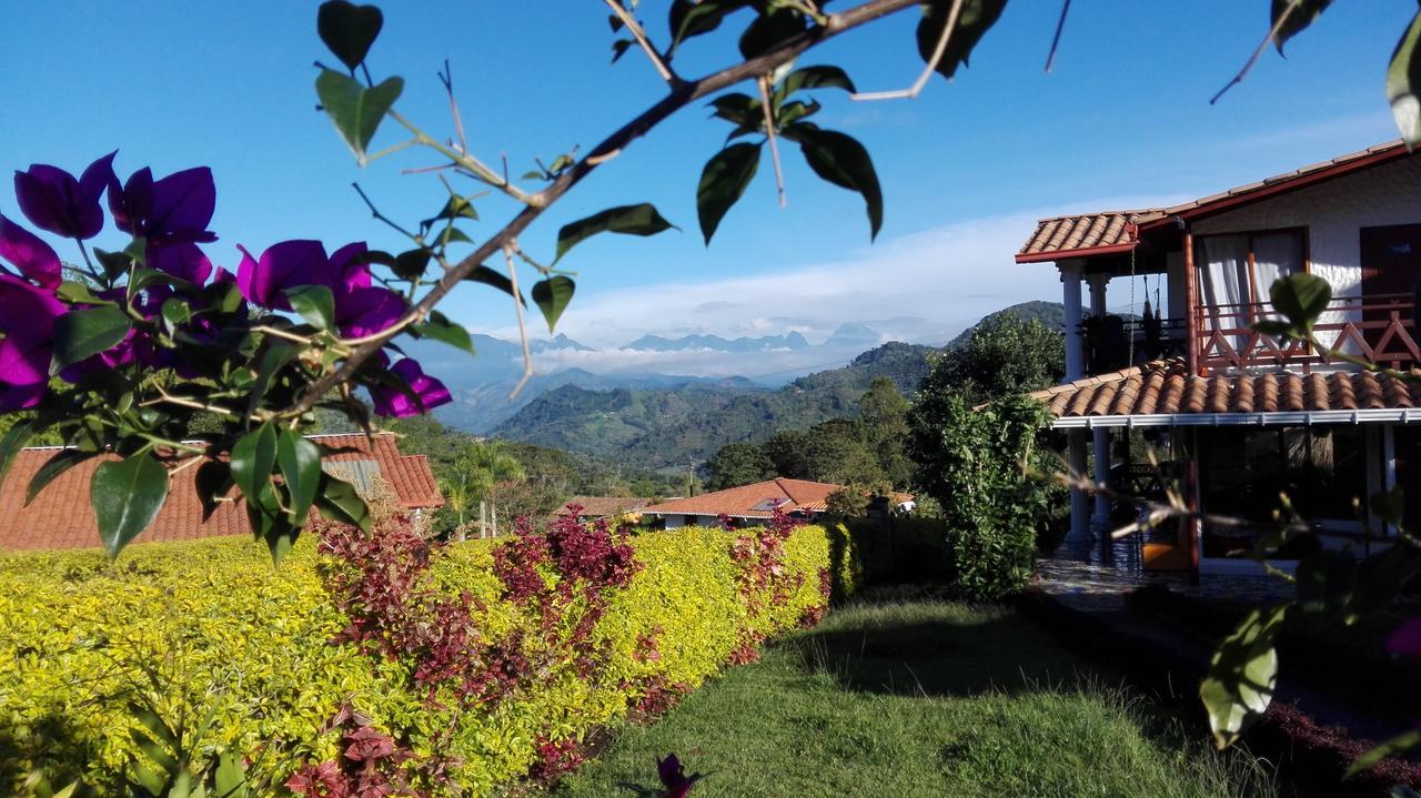 Bed and Breakfast Coliving La Boira Jardín Exterior foto