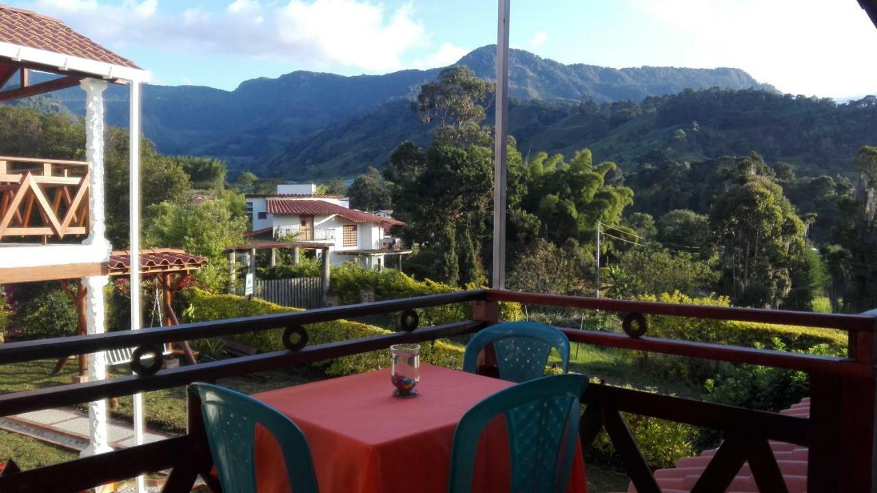 Bed and Breakfast Coliving La Boira Jardín Exterior foto